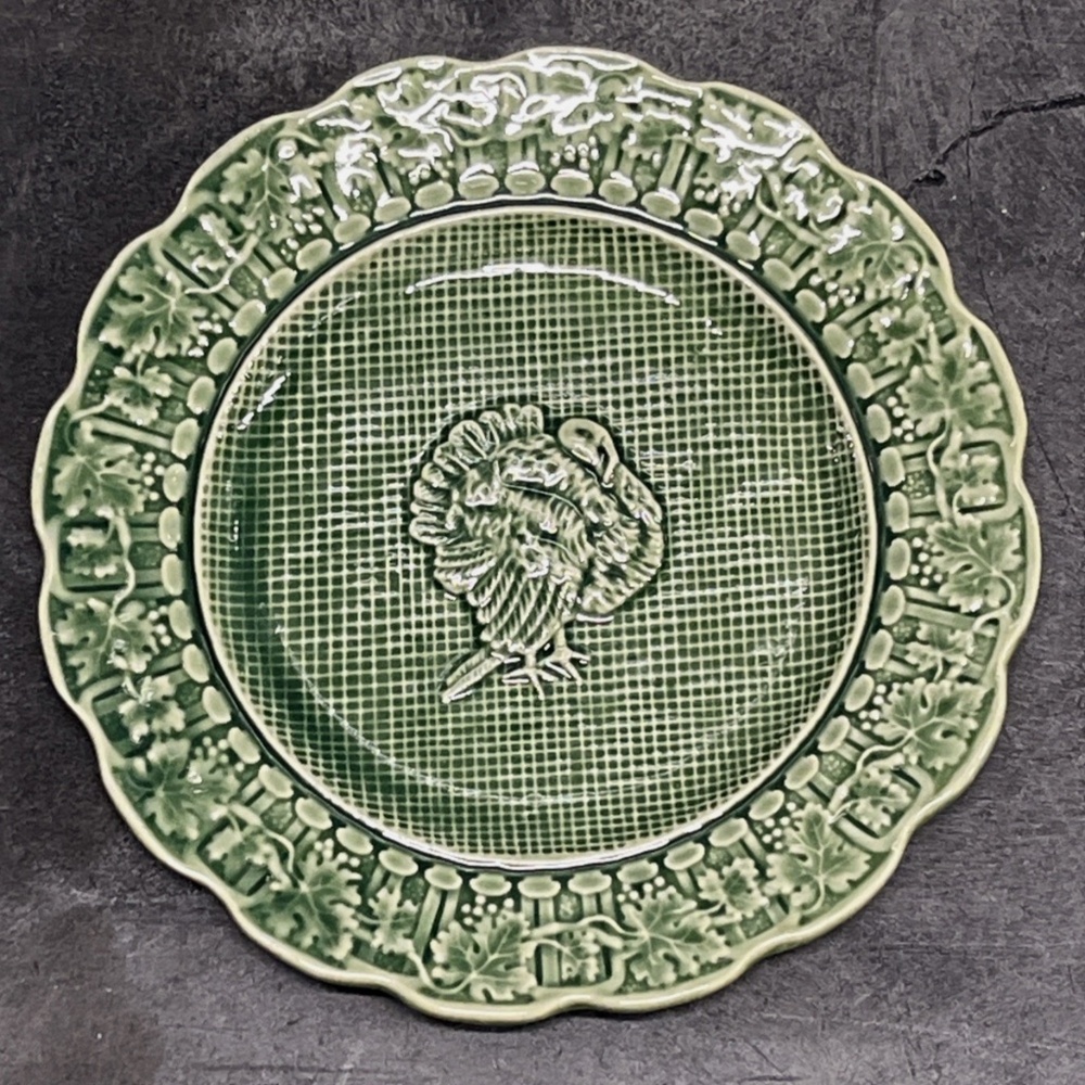 Bordallo Pinheiro TURKEY Plate 8” Green Portugal Thanksgiving Dinner Ware